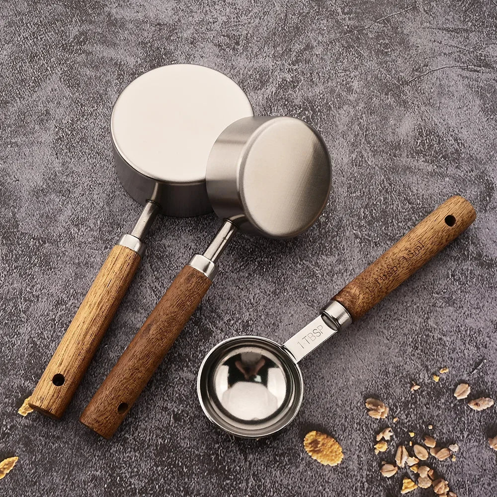 Timberware Measuring Cup Set