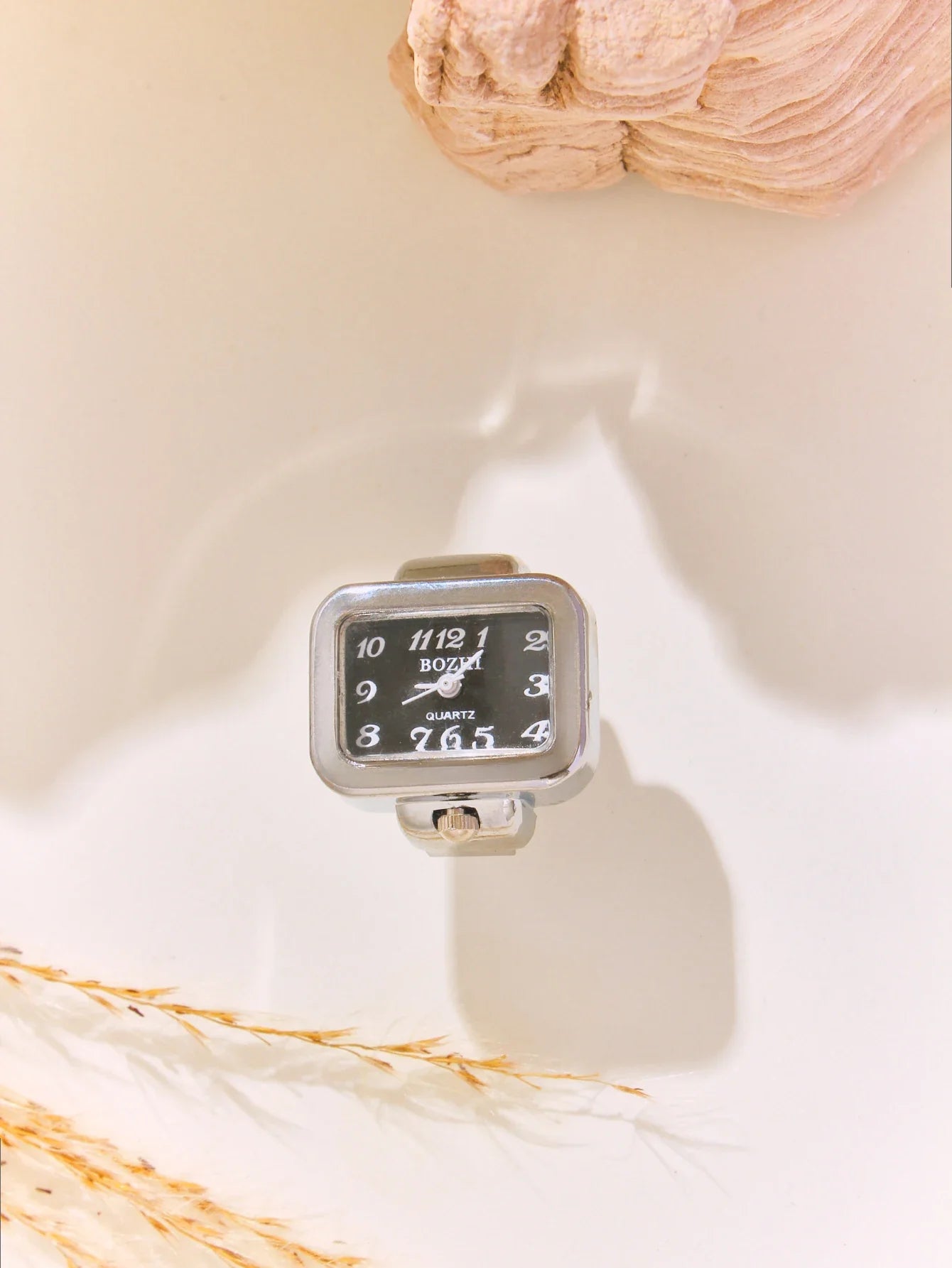 Luna Elegant Ring Watch