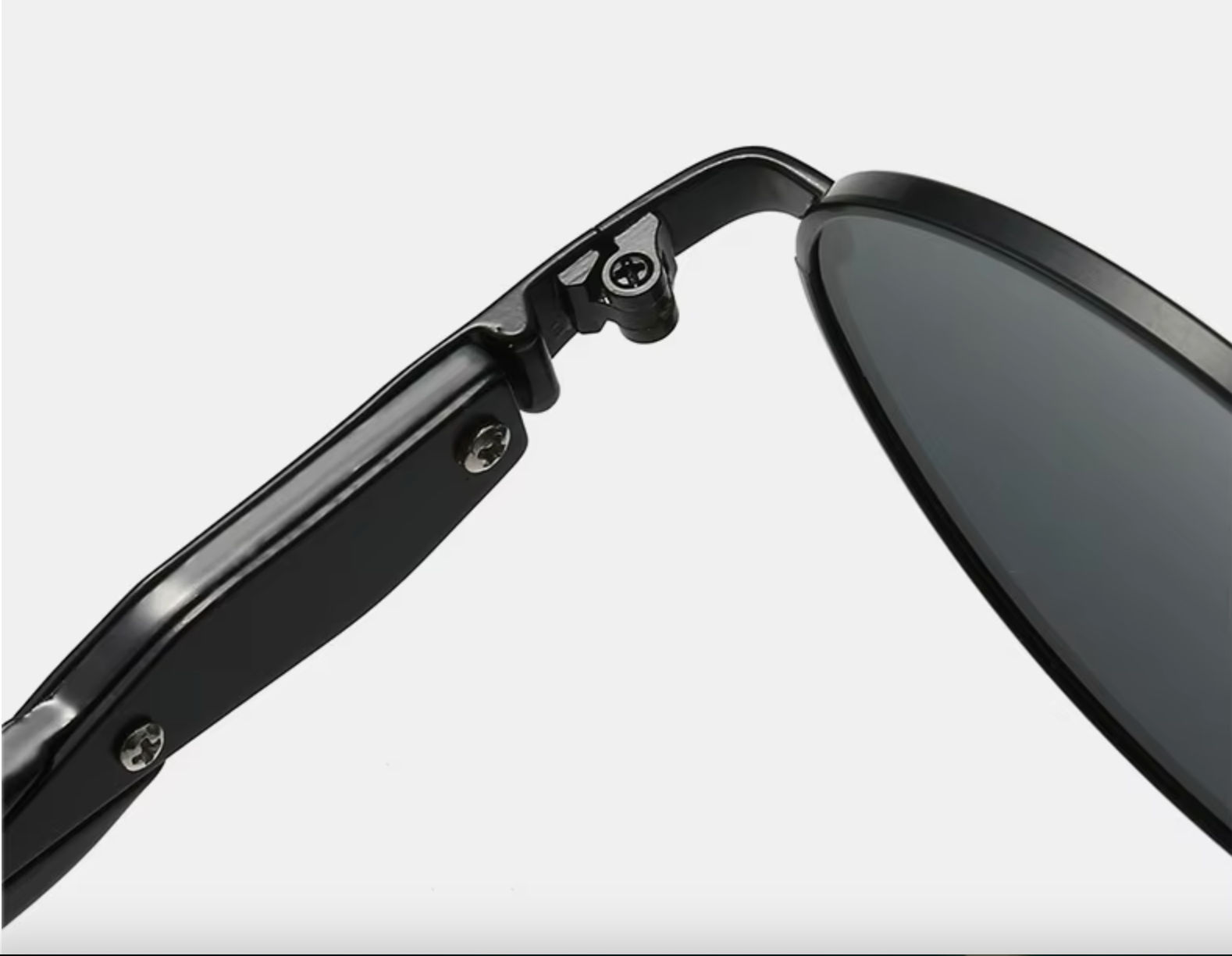 Darven Retro Metal Round Sunglasses