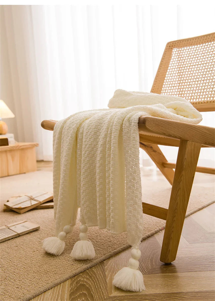 Nordknit Tassle Blanket