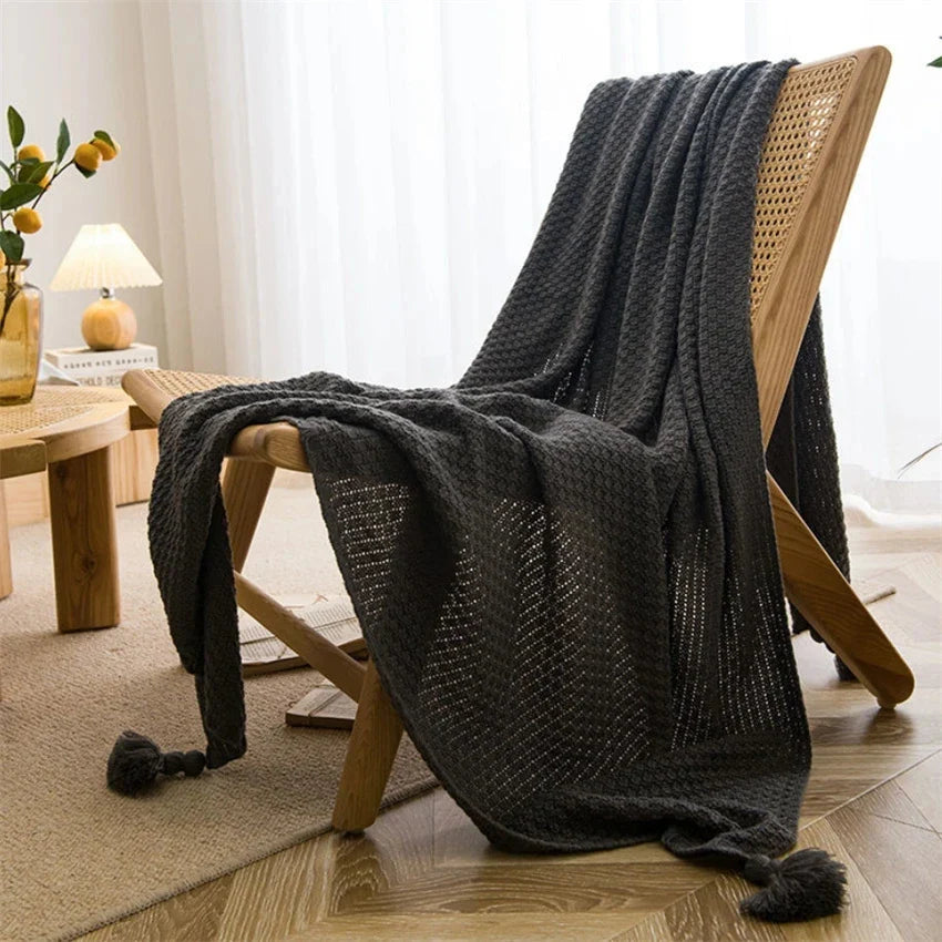 Nordknit Tassle Blanket